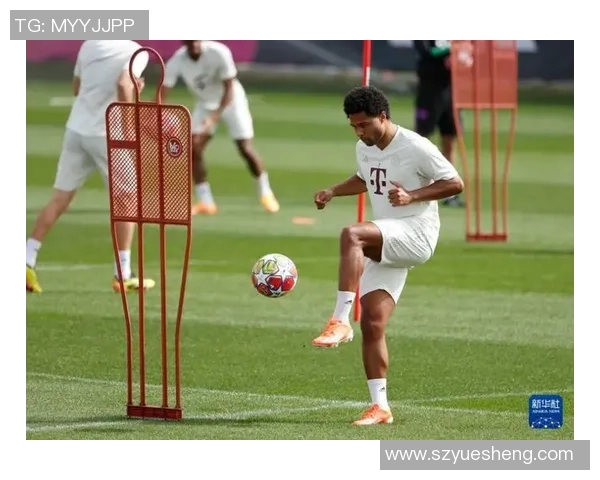 拜仁训练场聚焦核心球星带领全队刻苦备战新赛季挑战