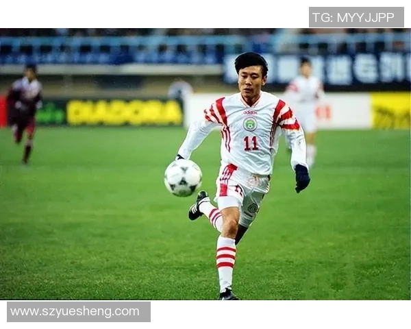 某国足球明星:风采依旧 经典传世 某国足球明星:风采依旧 经典传世